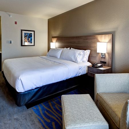 Holiday Inn Express & Suites Manhattan By Ihg Exteriér fotografie