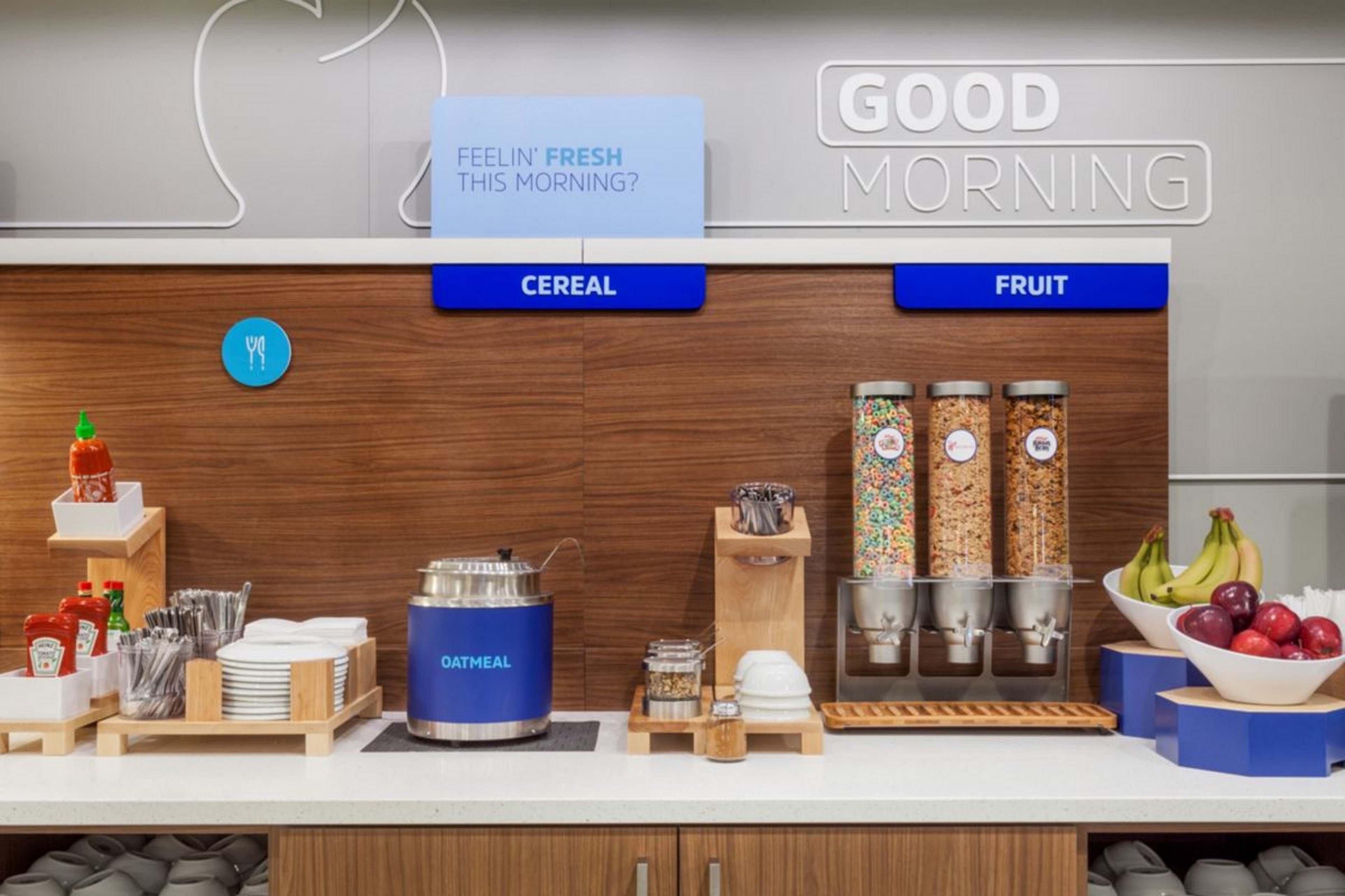 Holiday Inn Express & Suites Manhattan By Ihg Exteriér fotografie