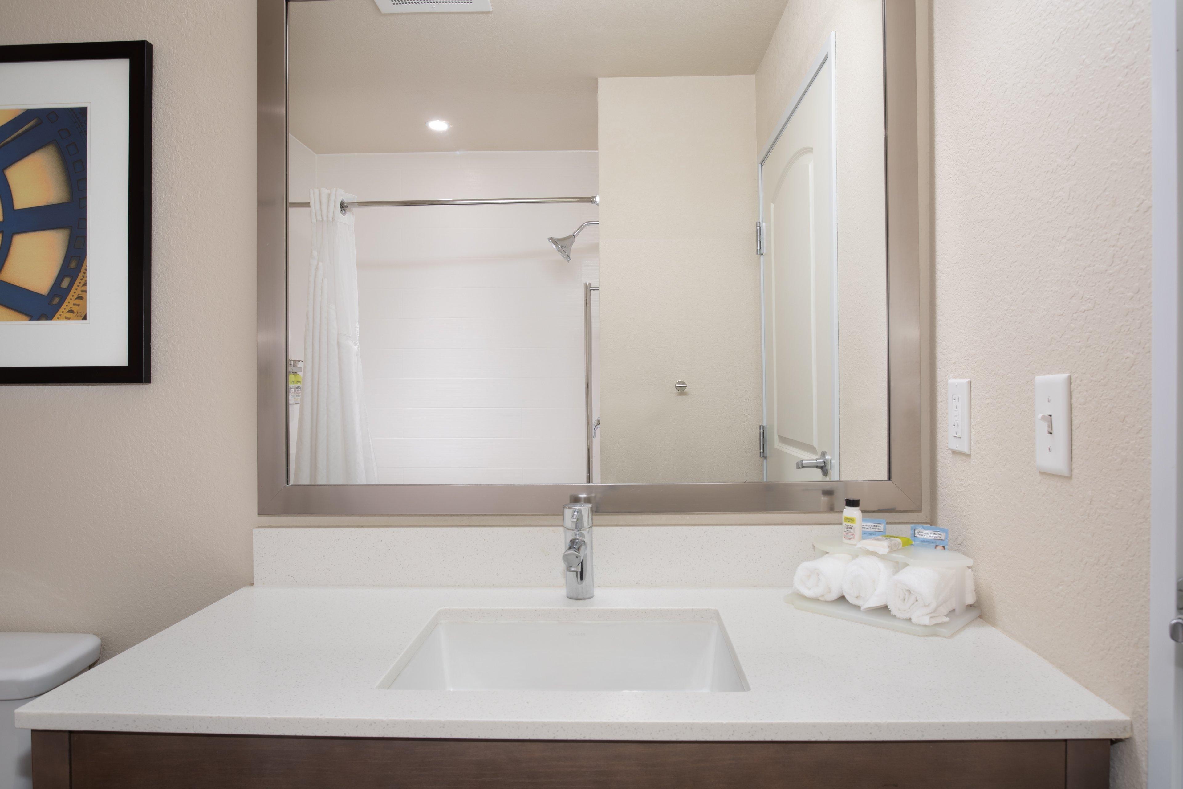 Holiday Inn Express & Suites Manhattan By Ihg Exteriér fotografie